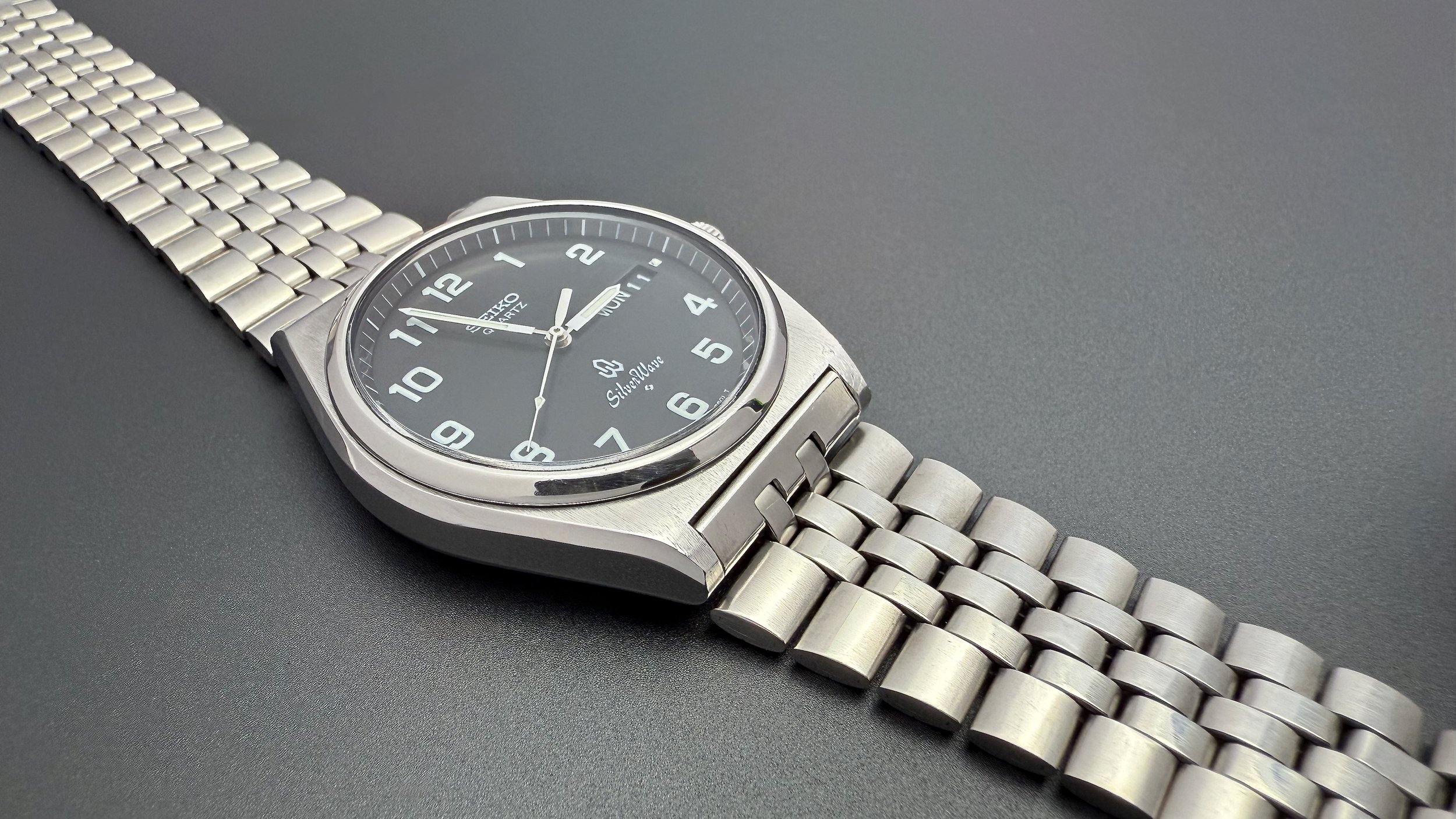 Seiko Silverwave 8229-7000 PWF038 — VintageSeikos.NL